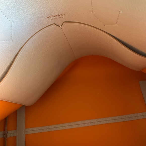 Authentic Burberry Tote Bag - Picture 4 of 16